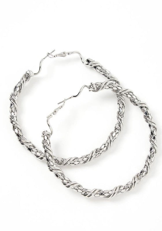 TWISTED TEXTURED HOOPS