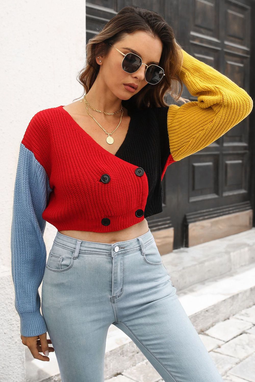 Cropped Contrast Color V- Neck Buttoned Caradigan